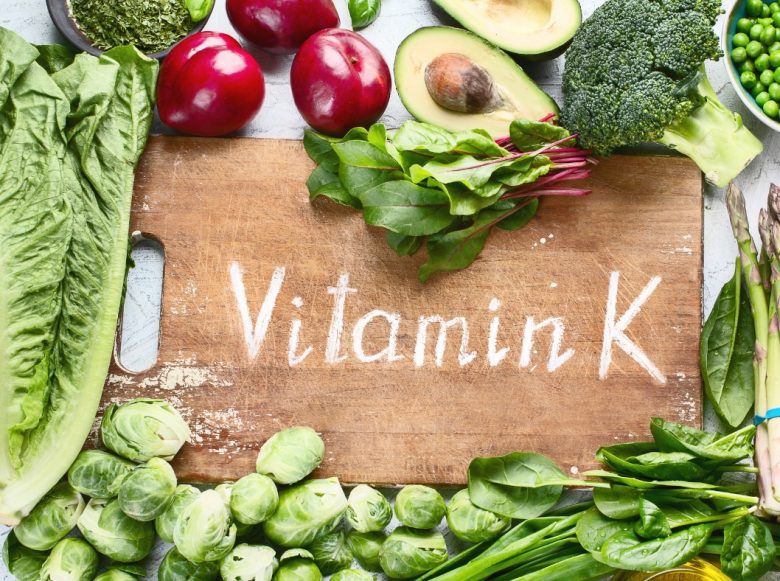 Thiếu hụt loại vitamin nào làm da khô và xỉn màu? Thiếu vitamin K có thể là lý do