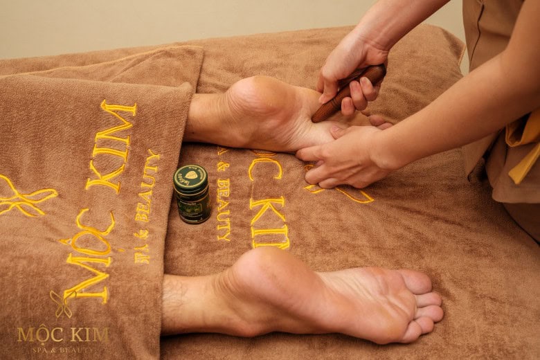 호치민시의 베트남 마사지: 문화적 정체성이 풍부한 건강 관리 경험 (9) 베트남 발 마사지 호치민 1군
