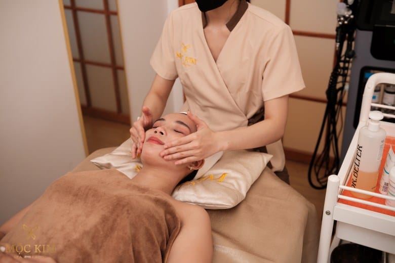 胡志明市面部提拉按摩